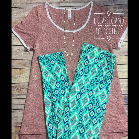 LuLaRoe Tops - LuLaRoe Large Classic Tee with TC Leggings